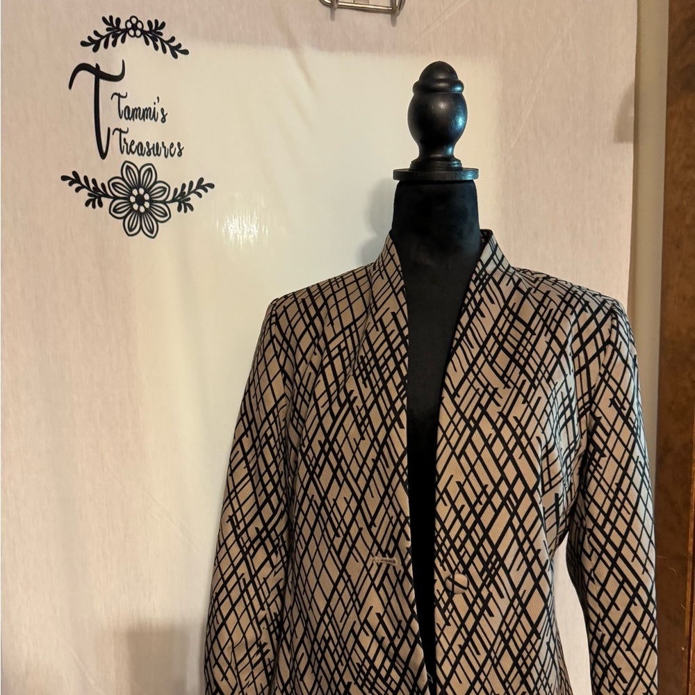 Women’s Black and Brown Print Shawl Color Blazer with 1 button front  -  Size M